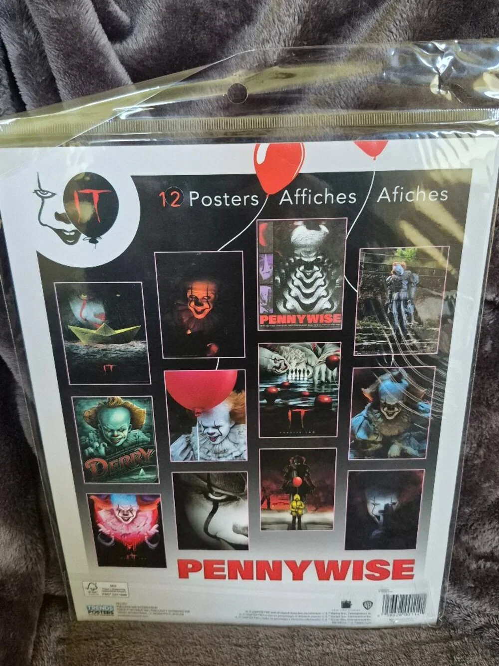 Trends Posters International Horror IT Poster Book 12 Posters Book 8.5
